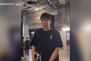 杨瀚森赛后被问距离成为NBA轮换球员还需要改变哪里：啥都要改！