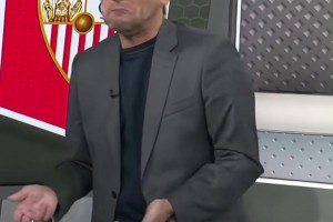 惊！ESPN嘉宾：居莱尔的肘击竟连黄牌都没有，令人震惊，无法解释